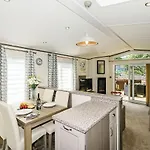 Lakeside Holiday park *