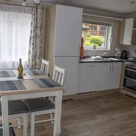 ليكسايد لودجز منتزه العطل